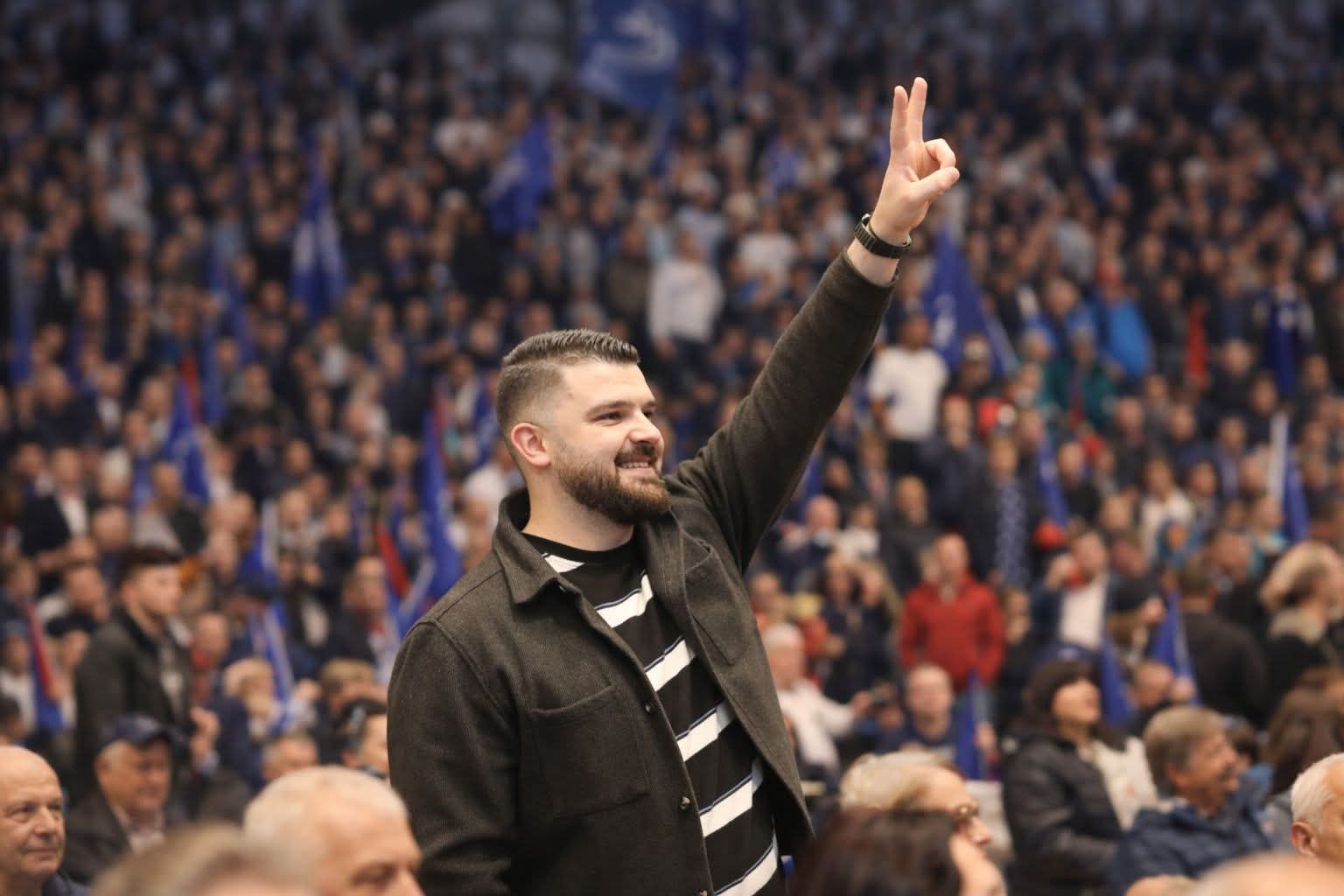 Hapet gara në PD Korçë/Bravaldi Xhafka shpall kandidaturën për Kryetar Dege në Korçë