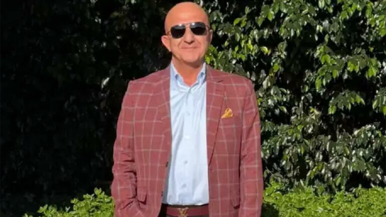 TURQI / SULM ME ARMË NË ZYRË, PLAGOSET RËNDË AYDIN ÇAVUSOGLU