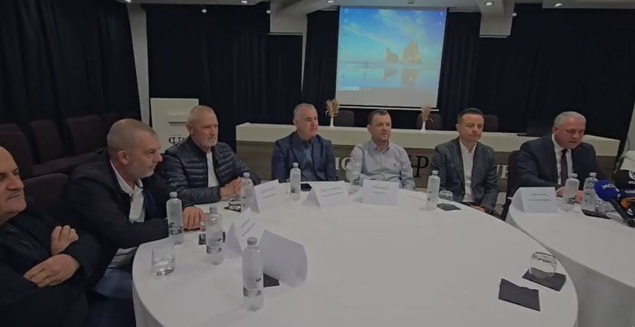 FRONT I RI OPOZITAR KRIJOHET NË VLORË