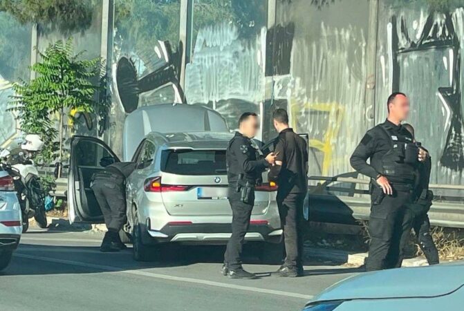 ZBULOHEN EMRAT E SHQIPTARËVE TË ARRESTUAR PAS NDJEKJES SPEKTAKOLARE NË ATHINË