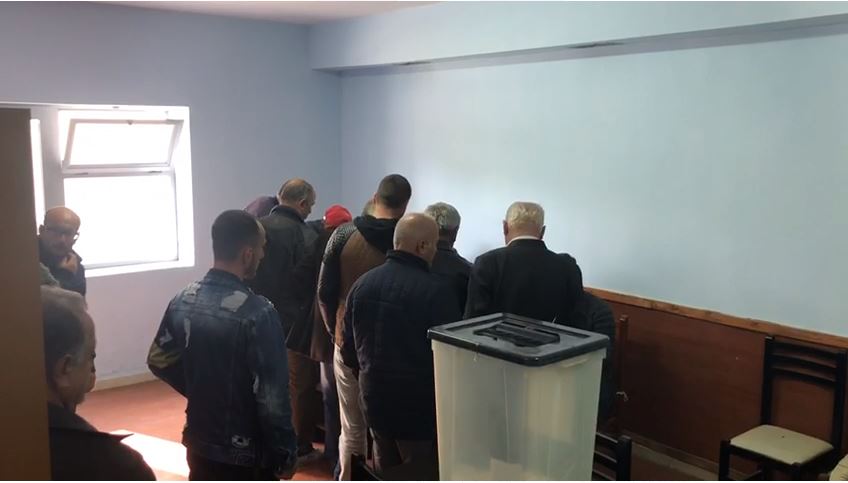 ÇUDI NË PD MALIQ/ KATËR DITË NGA ZGJEDHJET, ENDE NUK PUBLIKOHEN REZULTATET E KRYESISË SË DEGËS