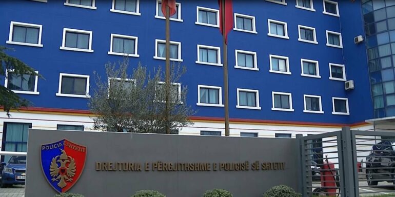 SHERR ME THIKË NË “NISHARAKU”, PLAGOSET 55-VJEÇARI/ POLICIA SHPALL NË KËRKIM AUTORIN