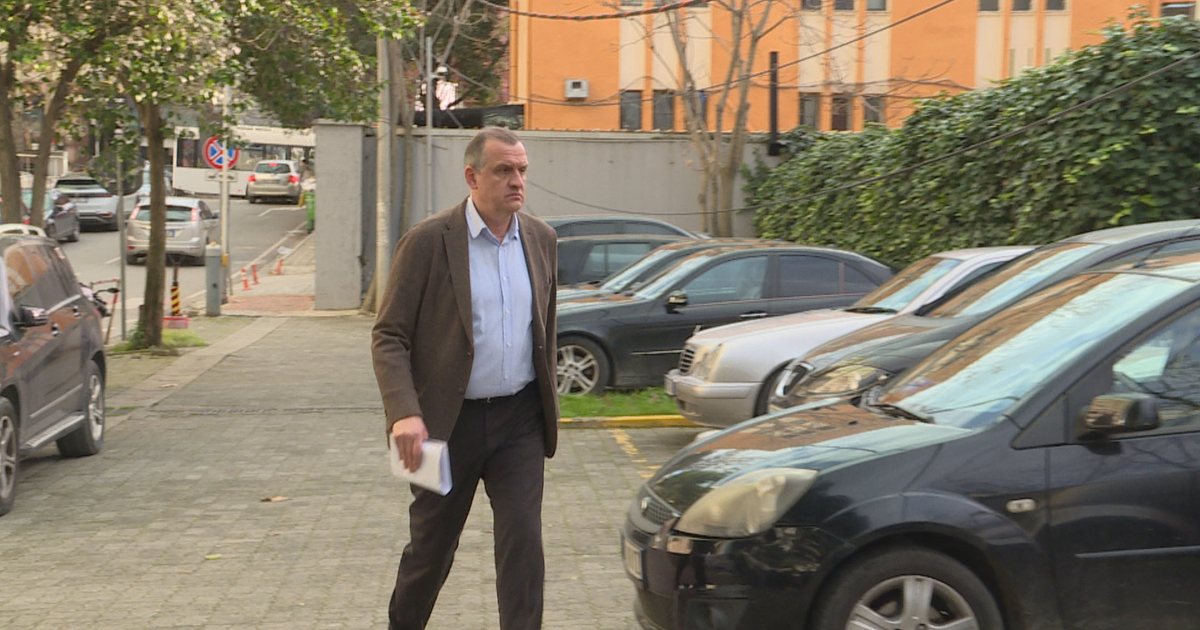 ILIR BEQAJ KËRKON PUSHIMIN E GJYKIMIT PËR “STERILIZIMIN”/  “NUK KAM VJEDHUR”