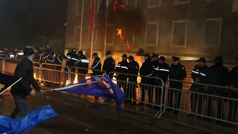 PUSHOHET NDJEKJA PENALE PËR 6 TË MITUR TË ARRESTUAR PAS PROTESTËS SË 10 SHKURTIT