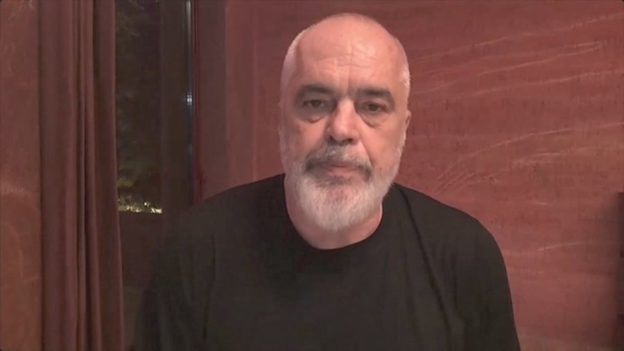 RAMA/ NUK MË NDAL ASKUSH PËR REALIZIMIN E PROJEKTEVE NË ZVËRNEC DHE SAZAN