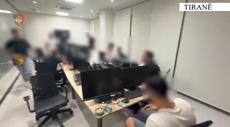 OPERACIONI “HOLD ON”/ ZBULOHET CALL CENTER MASHTRUES NË TIRANË, 4 TË ARRESTUAR DHE 49 TË PROCEDUAR