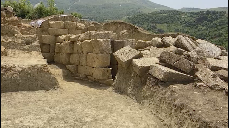 ZBULIME TË REJA NË AMANTIA, DALIN NË DRITË STRUKTURA TË RËNDËSISHME ANTIKE