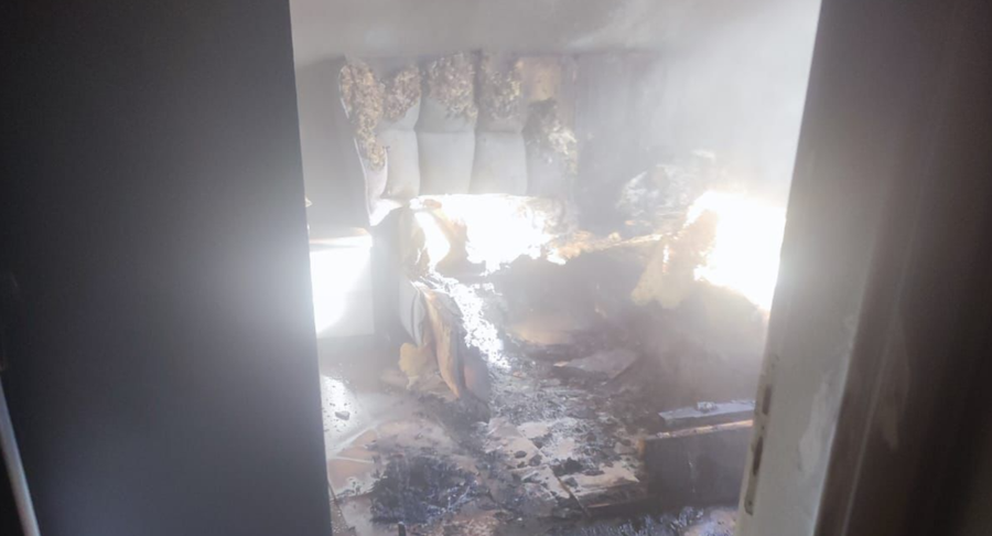 ZJARR NË NJË APARTAMENT NË LUNGOMARE TË VLORËS, NUK KA TË LËNDUAR