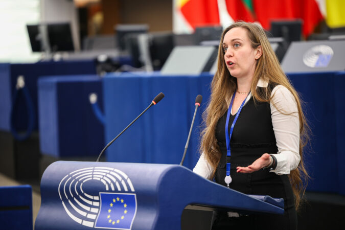 EURODEPUTETJA CRISTINA GUARDA/ DO TË VIJ NË TIRANË PËR T’IU BASHKUAR PROTESTËS, EVROPA DUHET T’I DËGJOJË QYTETARËT
