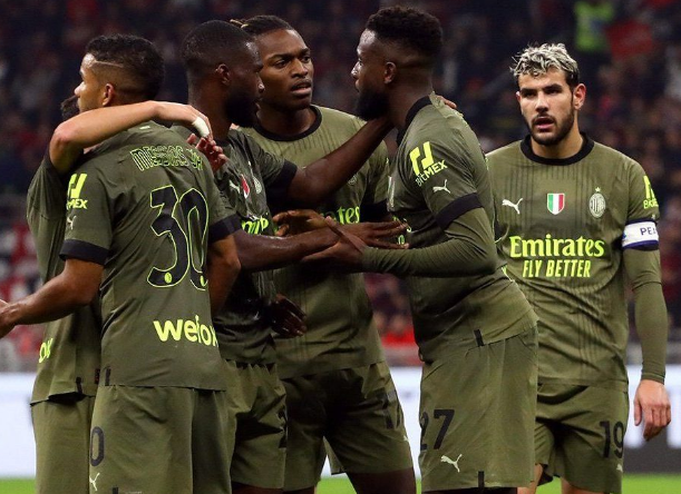 DIVOCK ORIGI I JEP FUND KARRIERËS, VAR KËPUCËT NË GOZHDË NË MOSHËN 31-VJEÇARE