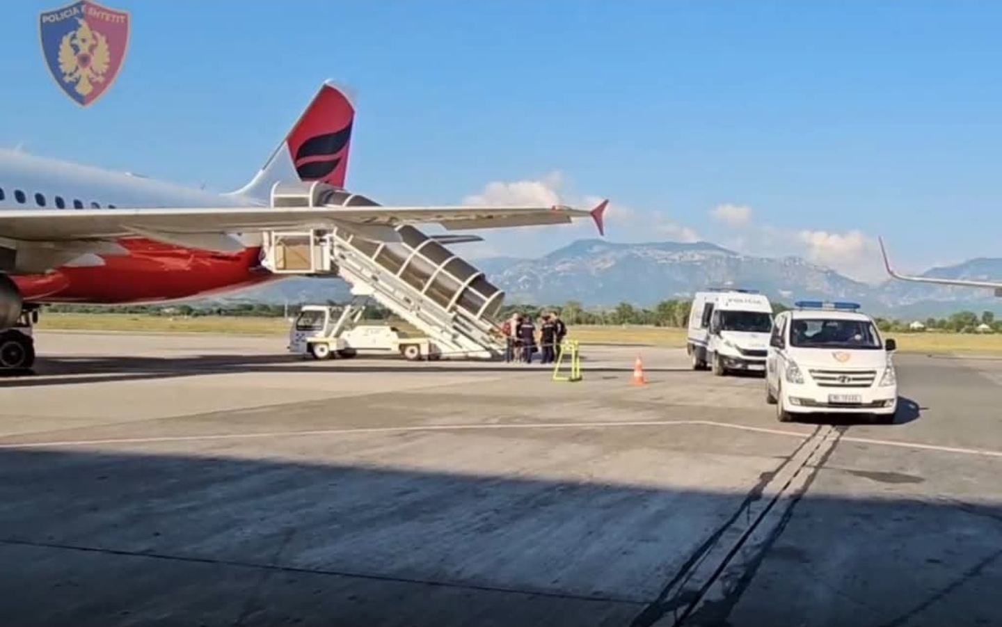 Pjesë e disa grupeve kriminale, 6 persona ekstradohen sot nga Dubai/ Emrat – Akuzat