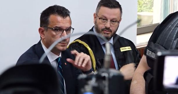 SEANCA NË GJKKO PËR ERION VELIAJN, KRYEBASHKIAKU NUK MERR PJESË