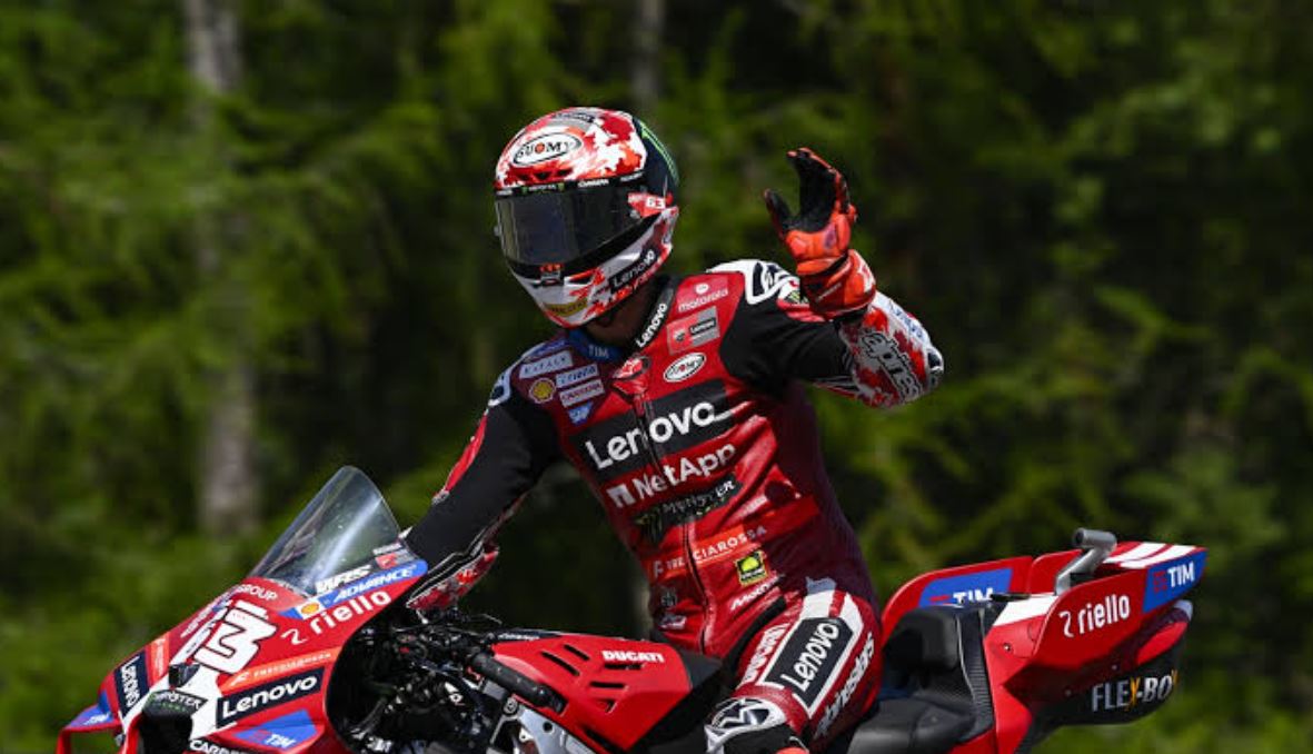 ZYRTARE/ BAGNAIA FIRMOS ME APRILIA RACING! KAMPIONI ITALIAN NIS AVENTURËN E RE NGA VITI 2027