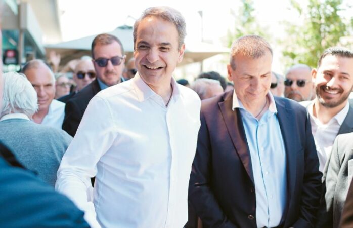 PAS SHPALLJES SË ZGJEDHJEVE NË 2027, MITSOTAKIS NIS TURIN NË TERREN: “ÇDO DITË KA RËNDËSI”