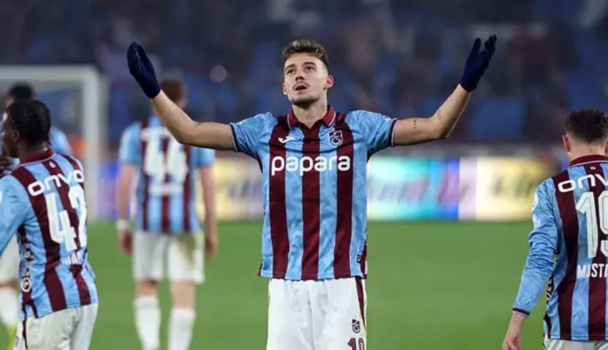 NAPOLI HYN NË GARË PËR MUÇIN, OFERTË 16 MILIONË EURO DHE LOJTAR NË HUAZIM