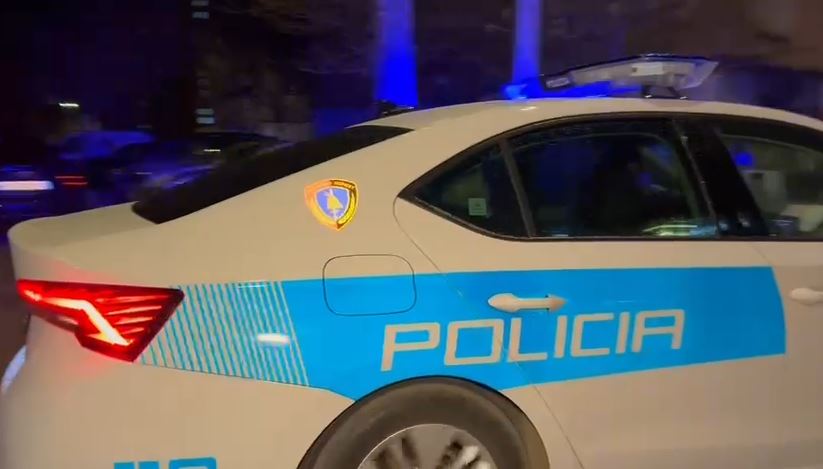 VETËDORËZOHET ISH-OFICERI I POLICISË NË SARANDË, NË KËRKIM PËR FAVORIZIM TË NDËRTIMEVE PA LEJE NË KSAMIL