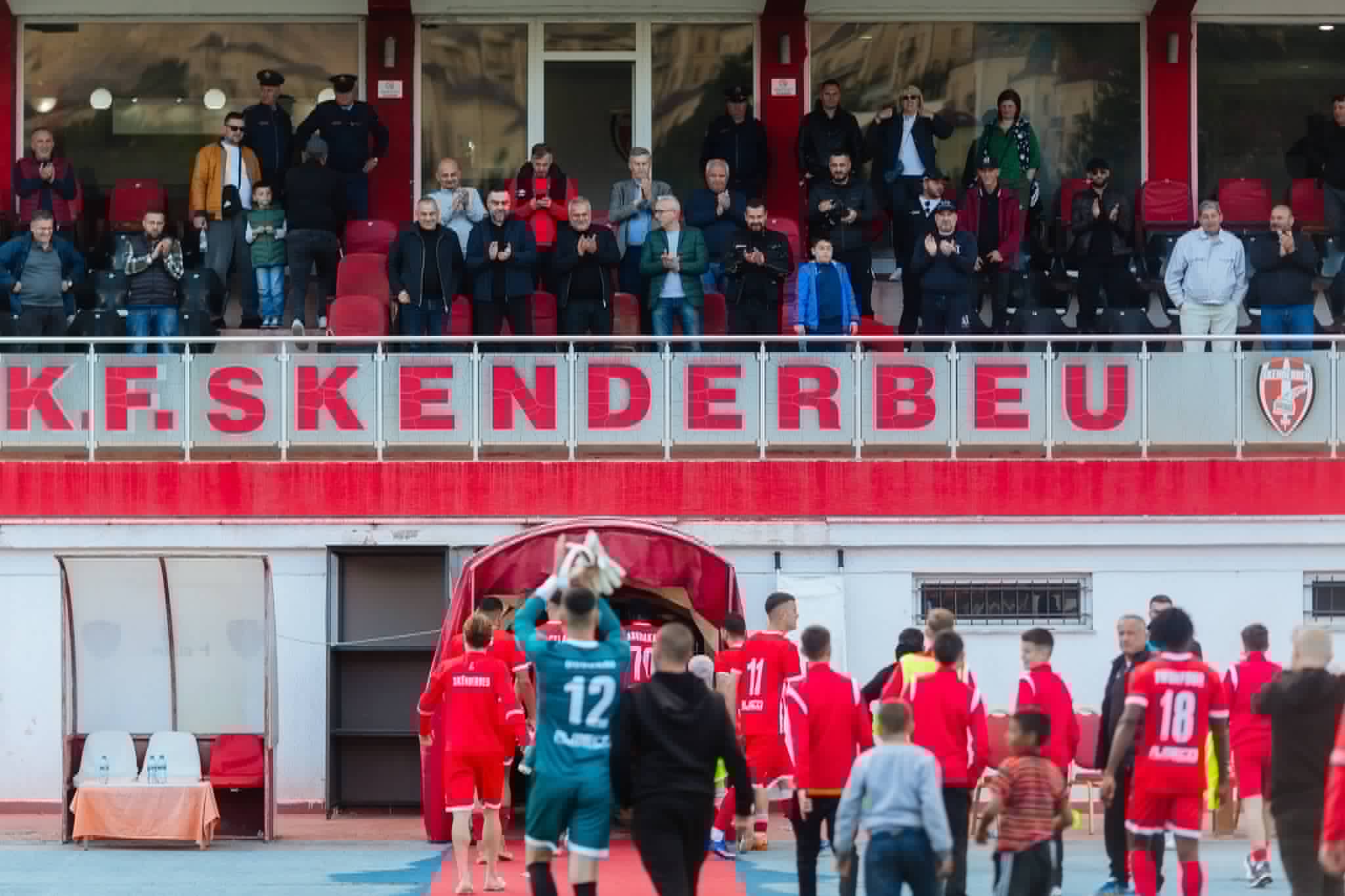 FIFA DËNON SKËNDERBEUN/ GJOBË, BLLOKIM MERKATOJE DHE PENALITETE FINANCIARE