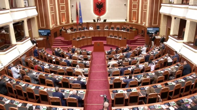 PROTESTA E 33-TË KUNDËR RAMËS, QYTETARËT MBLIDHEN SOT PARA KUVENDIT DHE NË MBRËMJE MARSHOJNË DREJT KRYEMINISTRISË