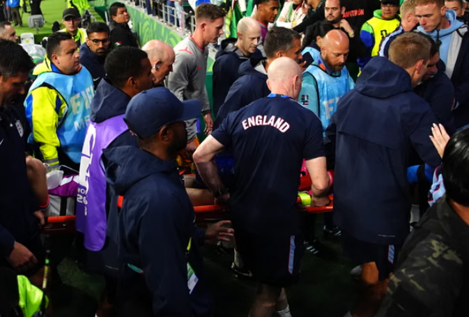 ANGLIA MPOSHT MEKSIKËN 3-2, SHQETËSIM PËR HENDERSON PAS NDESHJES