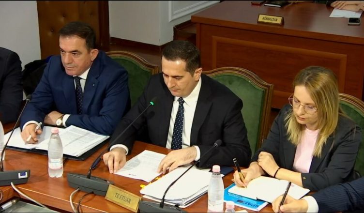 KREU I SPAK PREZANTON RAPORTIN PËR 2025/ 871 PROCEDIME PENALE, 30 ZYRTARË TË LARTË NËN HETIM DHE 43.5 MILIONË EURO PASURI TË SEKUESTRUARA